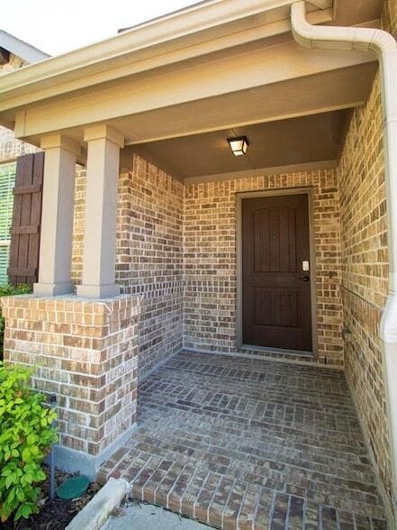 Photo - 417 Hackberry Dr