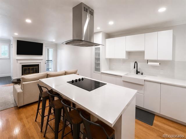 Building Photo - 11 W Ellsworth Ave Unit 21