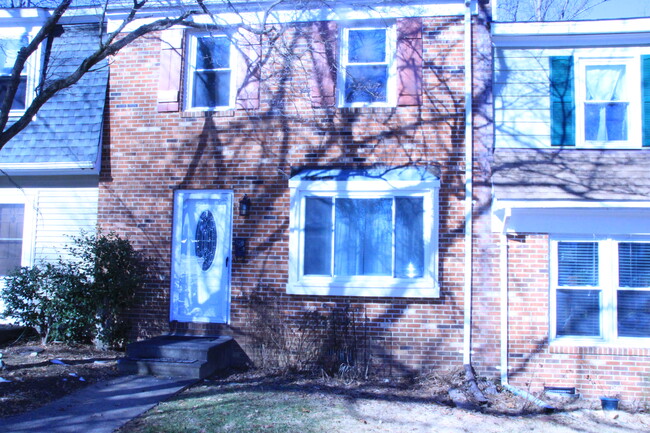 Photo - 670 Lockesley Terrace Townhome