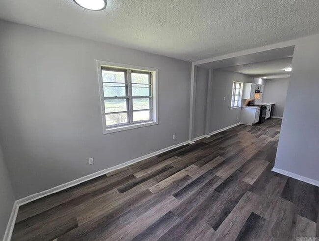 Photo - 701 Cedar St