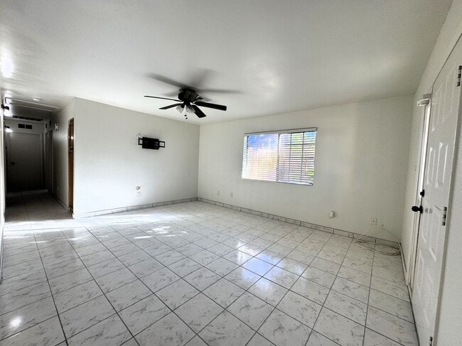 Photo - 726 Calle Nueva Vida