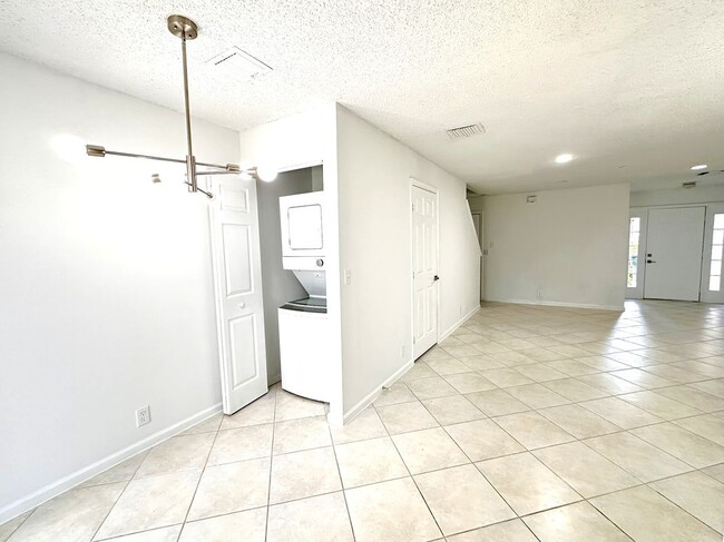 Photo - 703 Crosswinds Dr