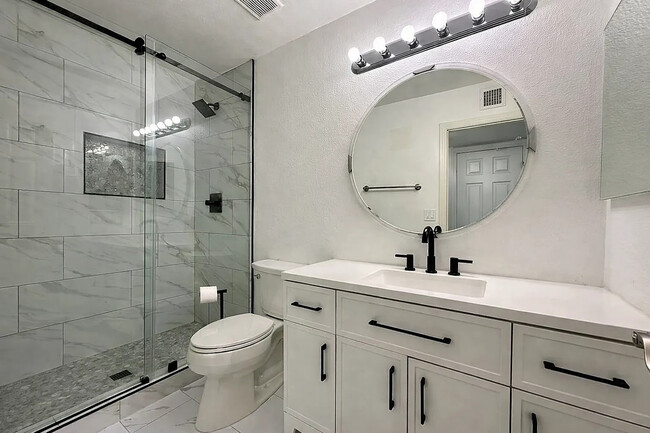 Photo - 1702 N Ventura Ln