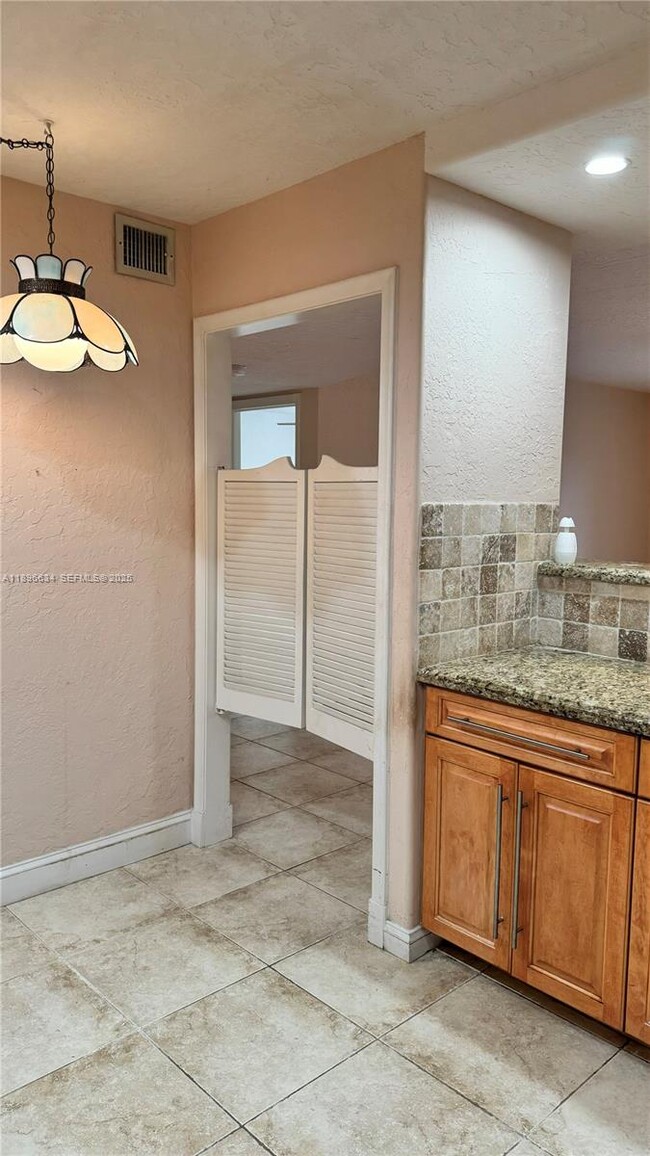 Photo - 4740 NW 21st St Unit 303