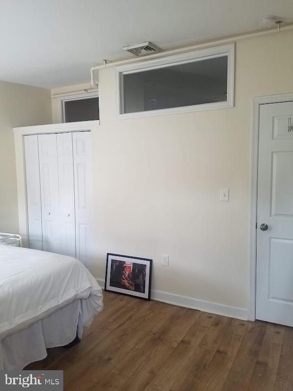 Building Photo - 319 Market St Unit #4