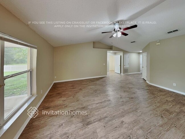 Photo - 340 Snook Way