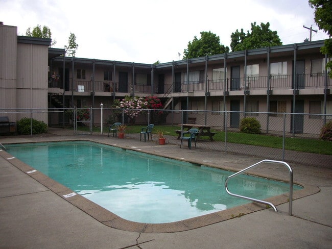 Photo - Autumn Oaks Apartments