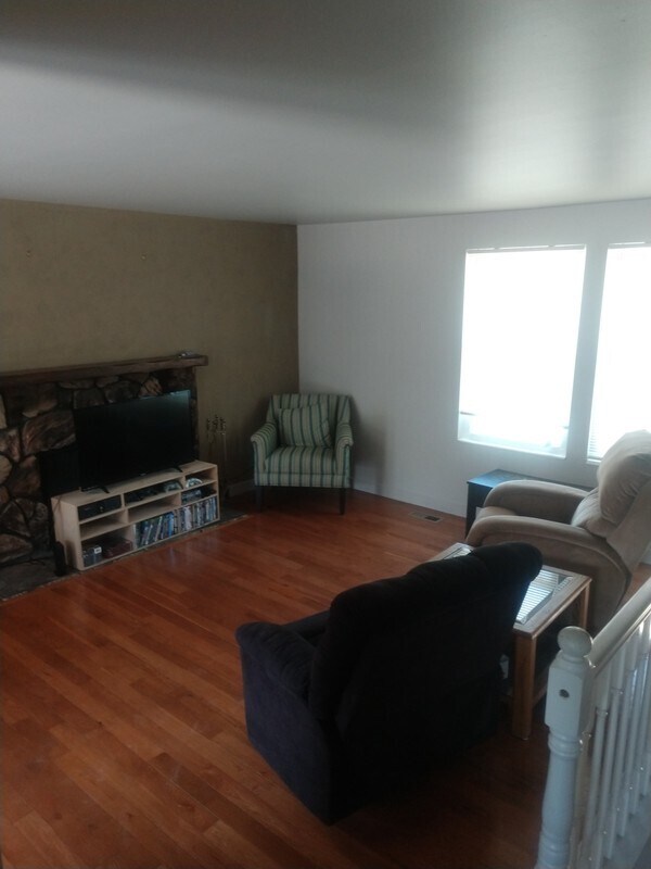 Photo - 4907 W 3235 S