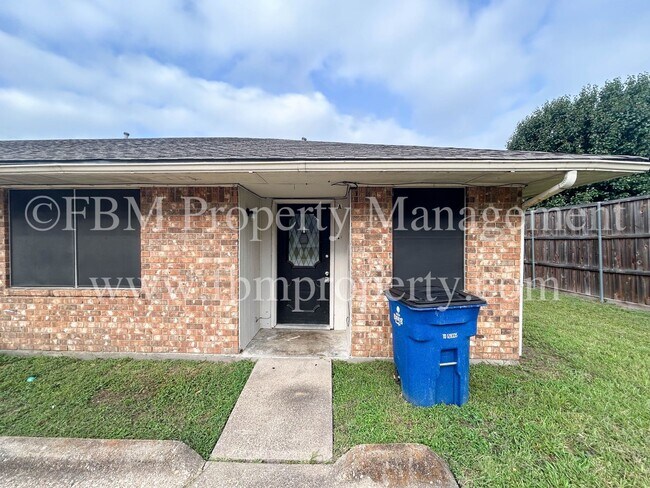 Photo - 1603 S Hall St Apartment Unit A