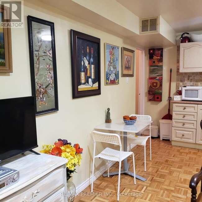 Photo - 28 Rotary Dr