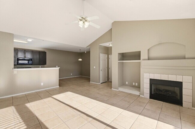 Photo - 2 Bed 2 Bath Condo With Balcony! Unidad #303