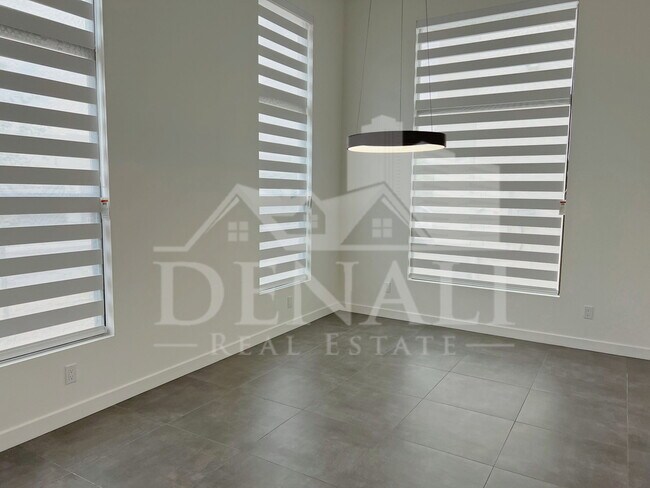 Photo - 10920 E North Ln