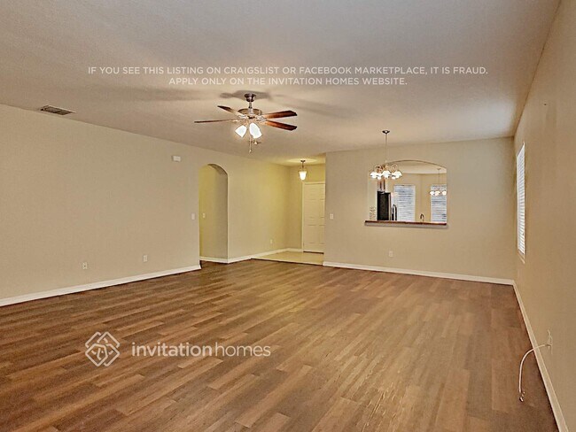 Photo - 101 Diagledog St
