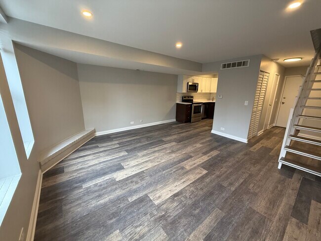 Photo - 744 W Gordon Terrace Unit 303