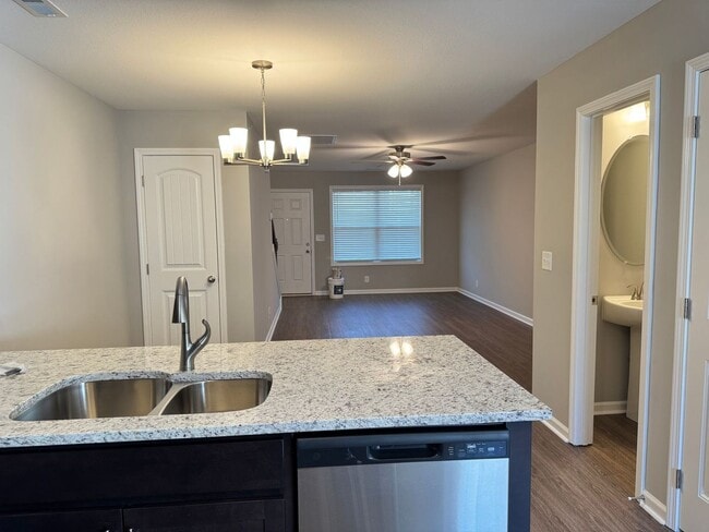 Photo - Luxury Living at its best! 2 Bed 2 1/2 Bath Townhome near Downtown!