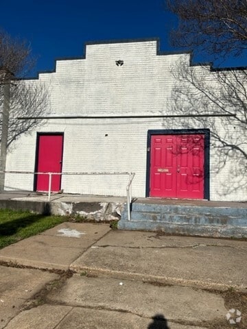 Building Photo - 398 Graham Ave Rental