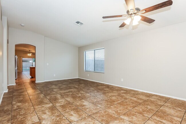 Photo - 1520 E La Salle St