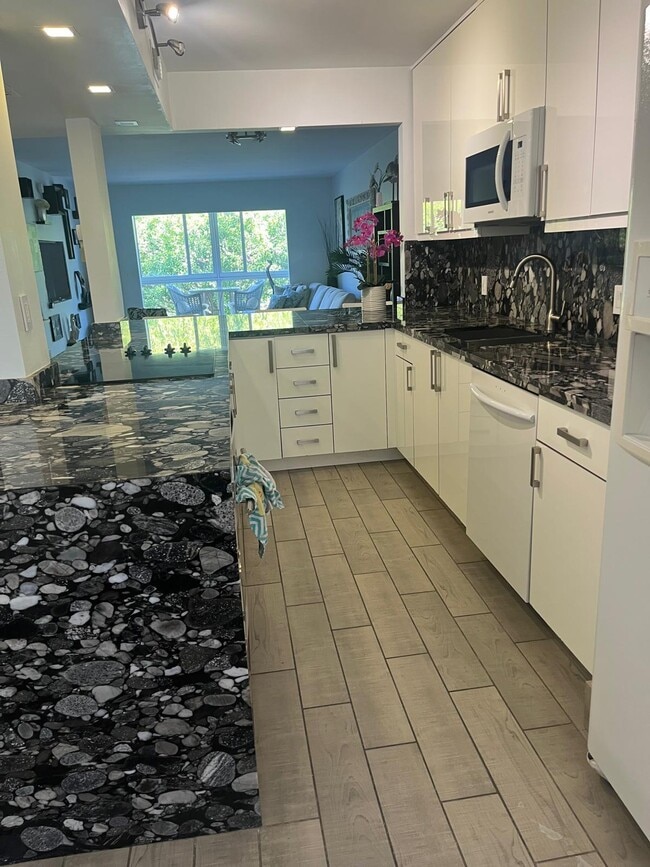 Photo - 1401 SW 128th Terrace Unit 309h