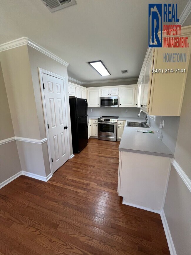 Photo - 2615 Creekside Dr