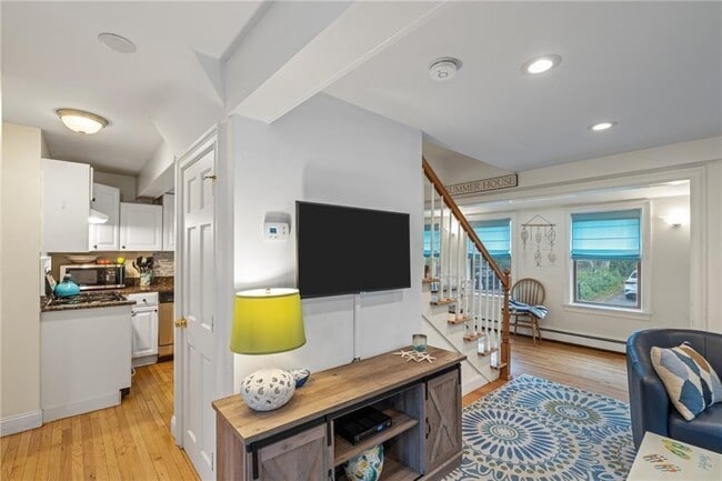 Photo - 7 Bacheller St