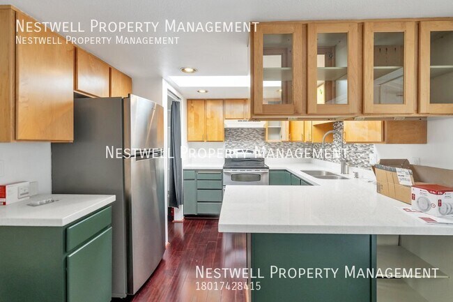 Photo - $250 OFF 1ST MONTH! Charming 3-bed Duplex ...