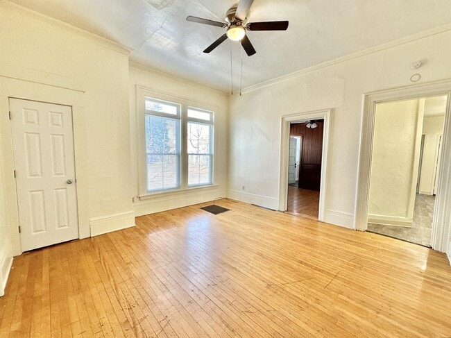 255 S Jackson St Unidad 1