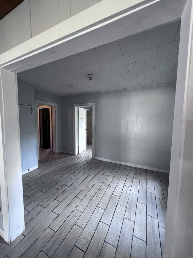 Photo - 1112 N College Ave