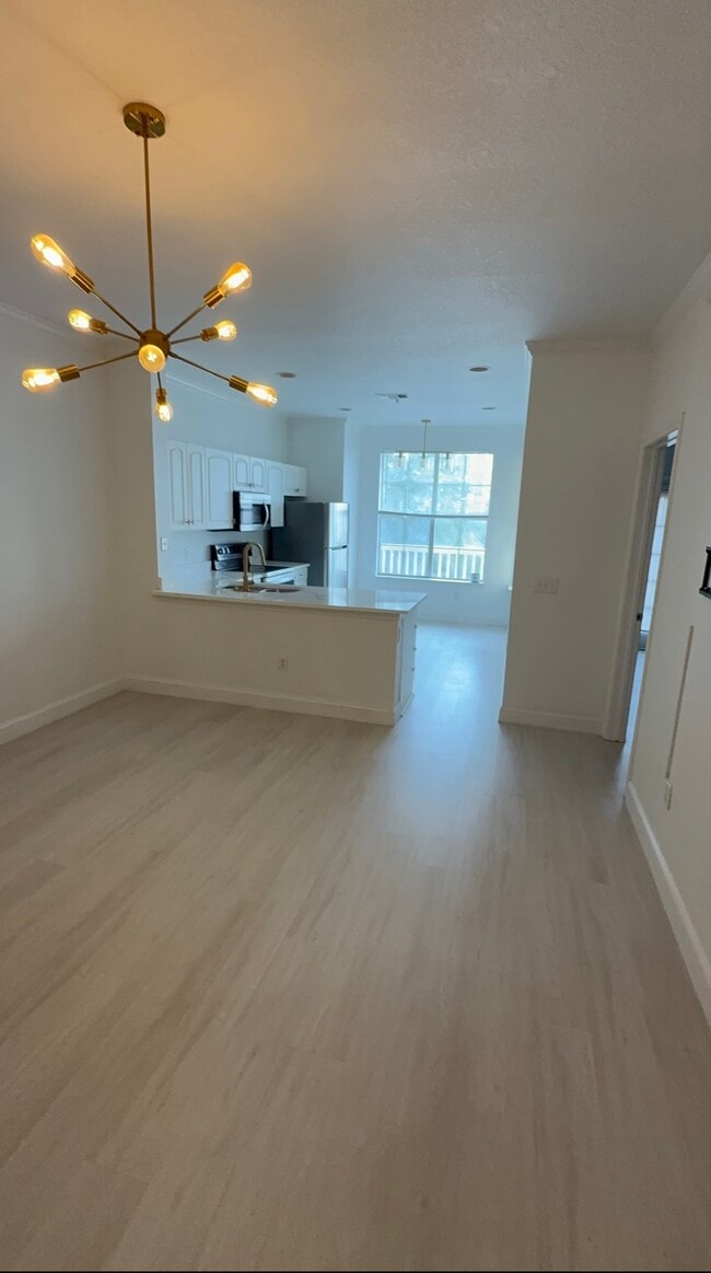 Photo - 860 N Orange Ave