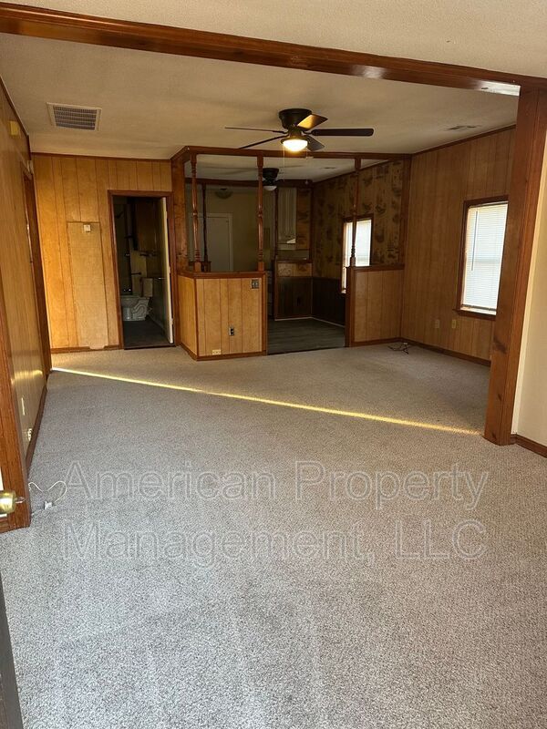 Photo - 1928 N Columbia Pl