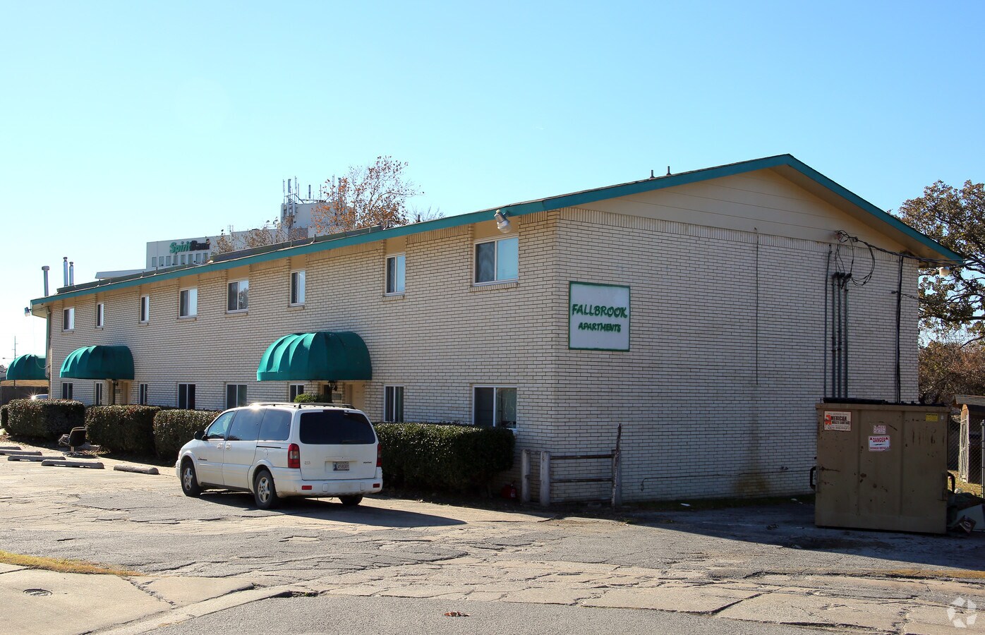 Photo - Fallbrook Apartments