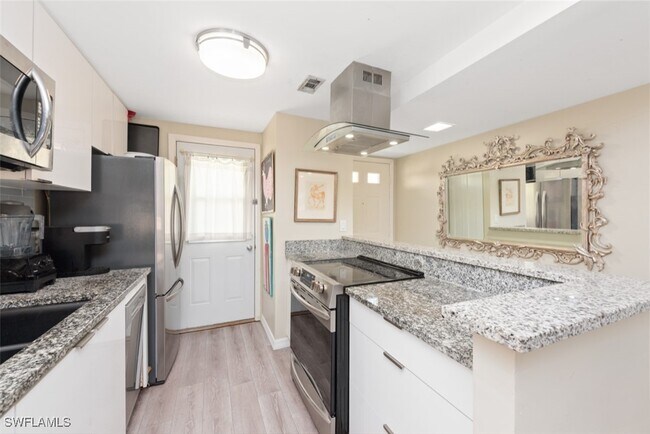 Photo - 1021 3rd St S Unit 102