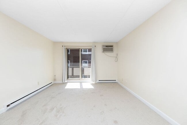 Photo - 288 Main St Unit 204