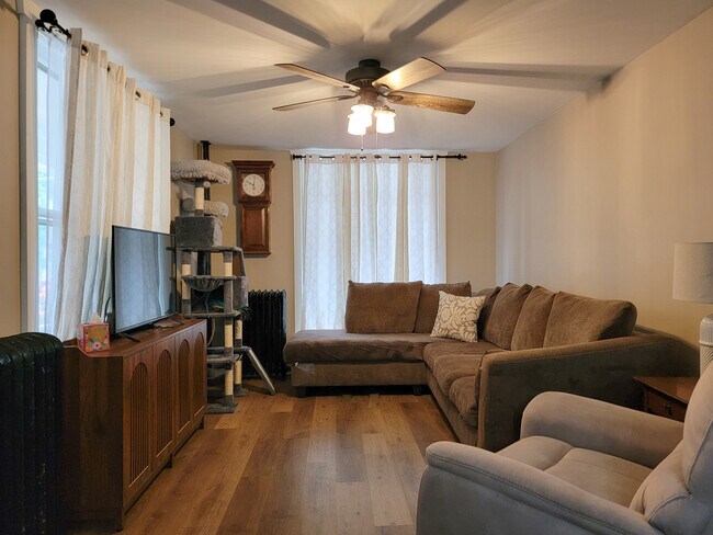 Photo - 122 Washington Ave House