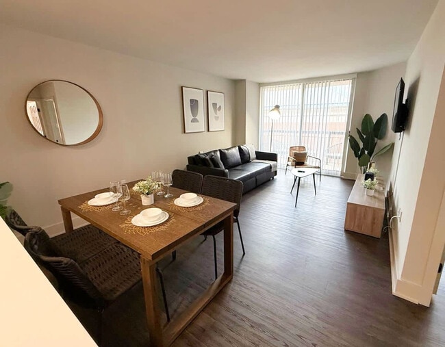 Building Photo - 801 15th St S Unit SI FL6-ID1510800P