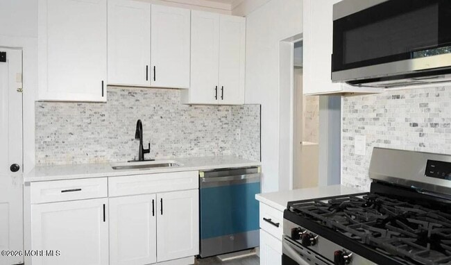 Photo - 144 Beal St