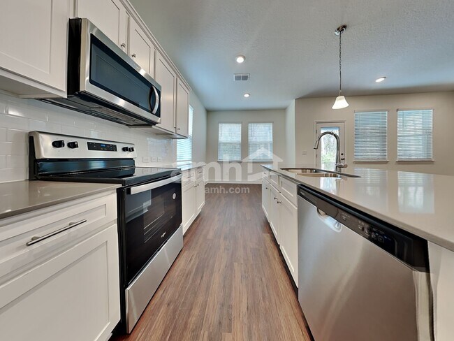 Photo - 6413 Emerald Hls Wy