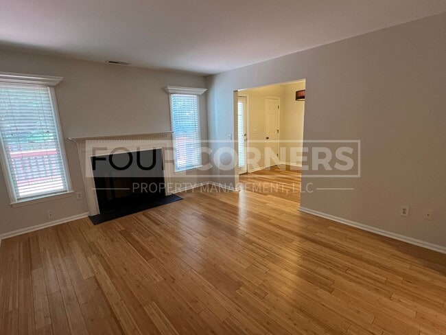 Photo - Beautful 2 Bedroom 2.5 Bath Townhouse