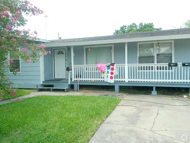 Building Photo - 2701 Nemec St Rental