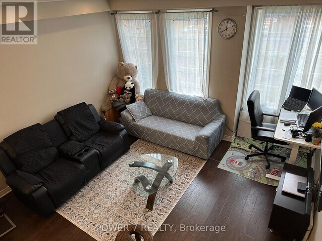 Photo - 4695 Kingston Rd