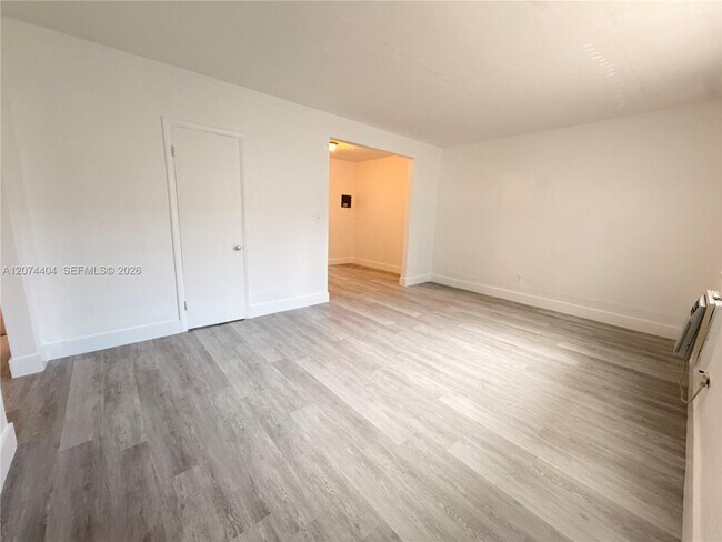 811 81st St Unidad 2