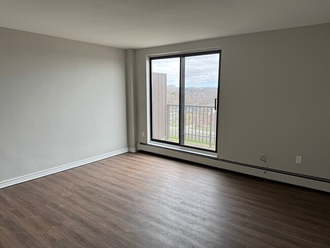 Photo - Dundas Apartments