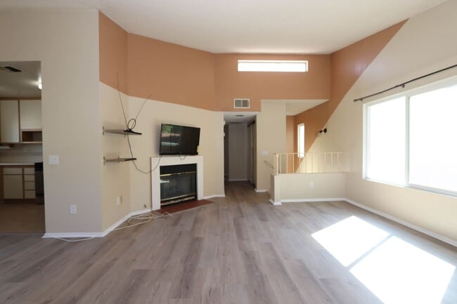 Photo - **24210 Sylvan Glen Rd #F Diamond Bar** 2 bedroom 2 bath Townhouse !!2 weeks free OAC!!