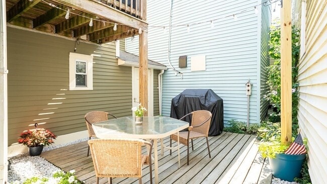 Photo - 87 School St Unit 1