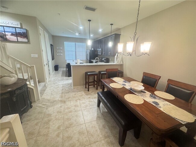 Photo - 11901 Izarra Way