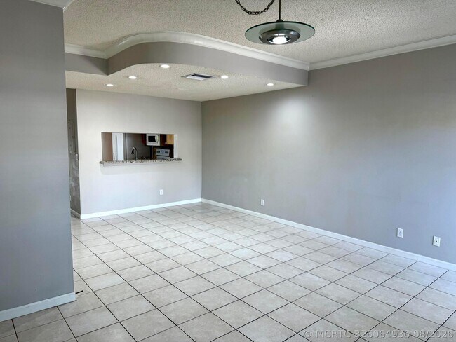 Photo - 5662 NW 99th Way
