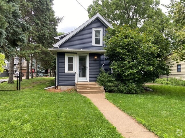 Building Photo - 2997 Highland Blvd Rental