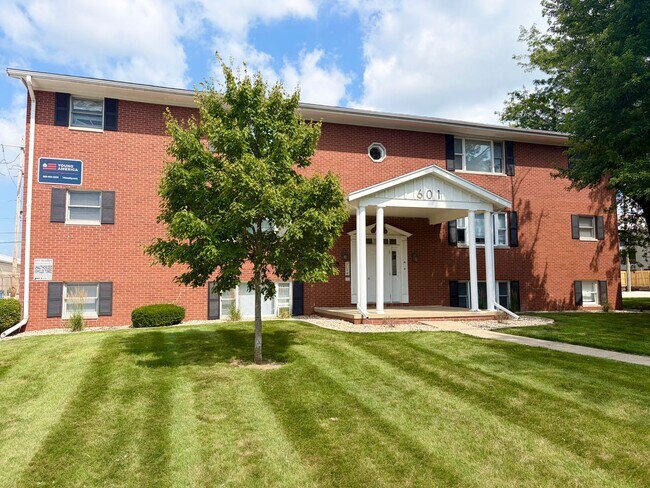 Photo - Riley/Bradley Apartments