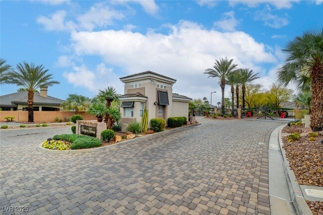 Photo - 304 Mesa Rim Ct