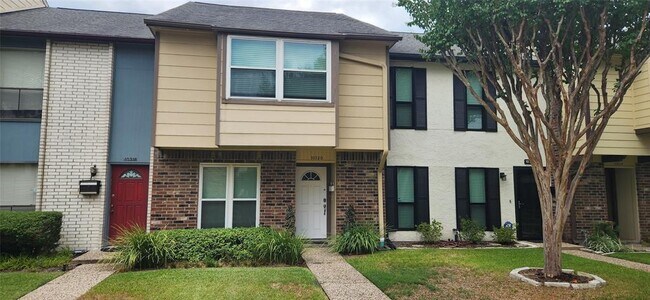 Photo - 10320 Longmont Dr Condo