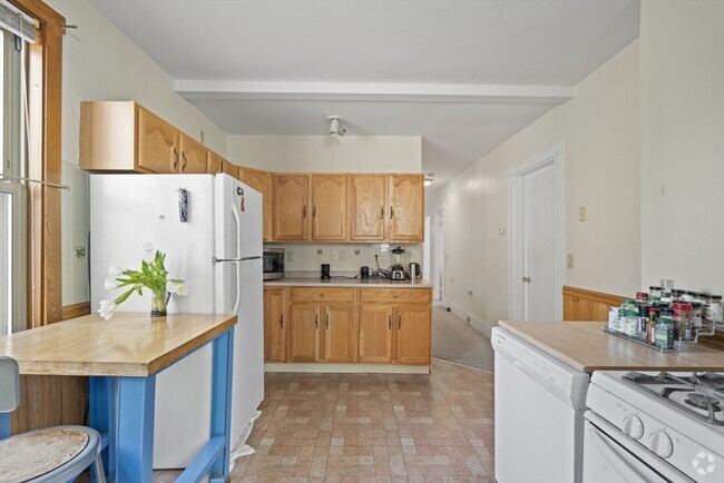 Building Photo - 67 Bristol St Unit 67 Rental